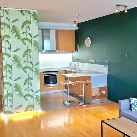 Metro Wilanowska 24h Reception Варшава