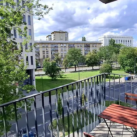 Metro Wilanowska 24h Reception Апартаменты