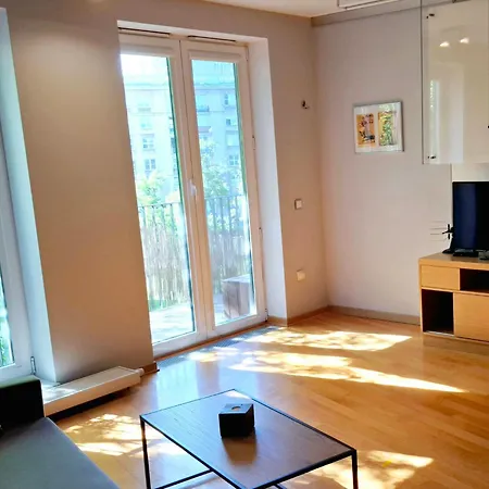 Metro Wilanowska 24h Reception