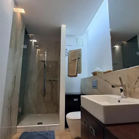 Metro Wilanowska 24h Reception *