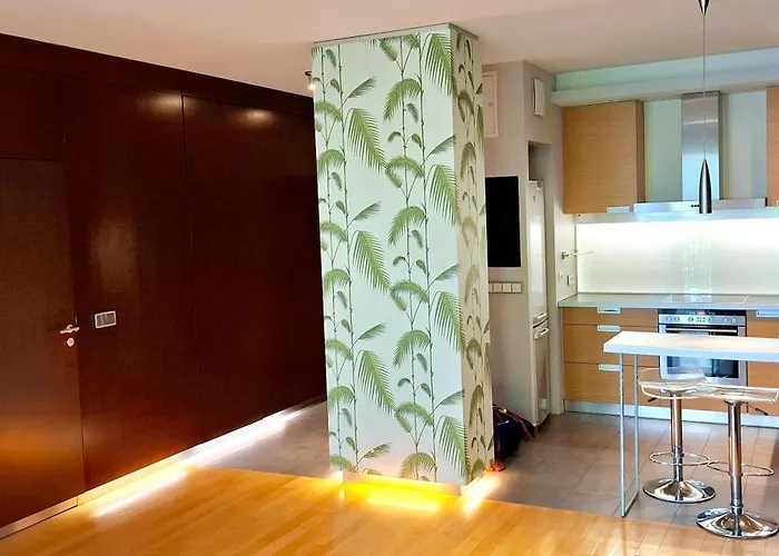 Metro Wilanowska 24h Reception *