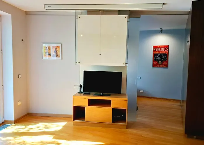 Metro Wilanowska 24h Reception Varsovia