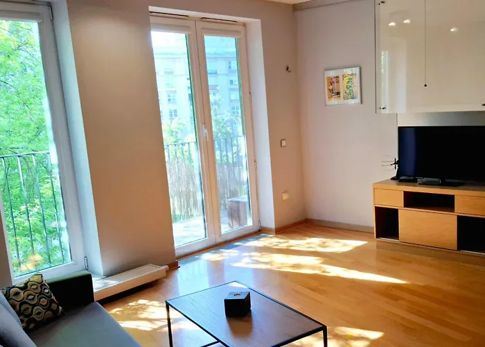 Metro Wilanowska 24h Reception